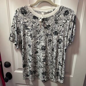 Lululemon Oversized Tee